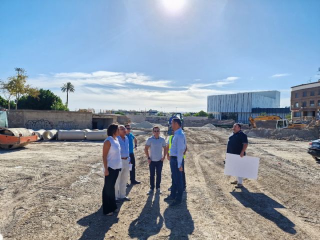 El Ayuntamiento de Lorca y la UTE constructora del Tramo III acondicionan los accesos al Huerto de la Rueda para garantizar la mayor normalidad de la celebración de la Feria y Fiestas 2022 - 1, Foto 1