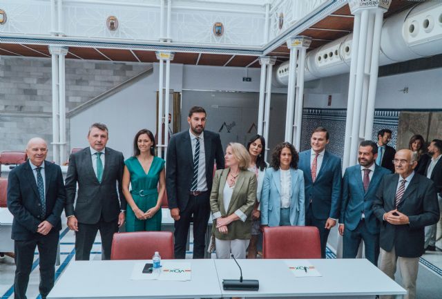 VOX, tras votar a favor de la investidura de López Miras: El Gobierno de coalición traerá libertad, prosperidad y seguridad a la Región de Murcia - 4, Foto 4