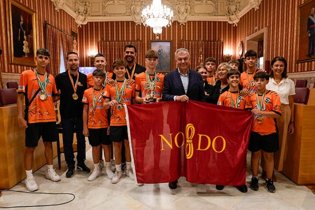 Recepción en el Ayuntamiento de Sevilla al Club Voley Palestra tras su victoria en el campeonato de España 2024 - 3, Foto 3