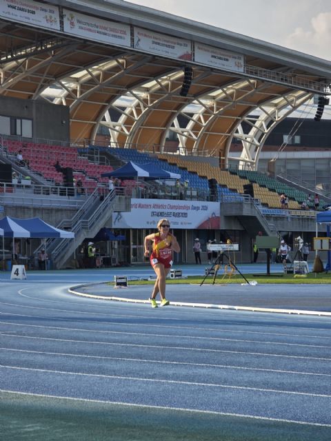 Nueva experiencia mundial para Estebana Esparza, con récord de España incluido Nueva experiencia mundial para Estebana Esparza, con récord de España incluido