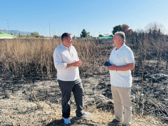 El Gobierno de Lorca reclama a la CHS la limpieza urgente del cauce del rio Guadalentín tras el incendio antes del inicio de la Feria de Lorca El Gobierno de Lorca reclama a la CHS la limpieza urgente del cauce del rio Guadalentín tras el incendio antes del inicio de la Feria de Lorca