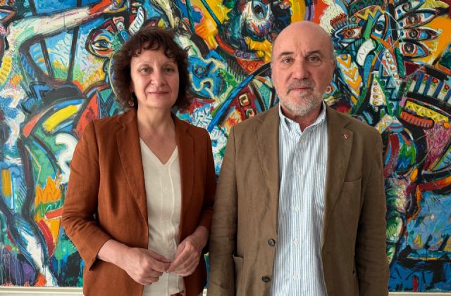 Podemos e IU acusan al PP de dar 'una nueva puñalada' al Mar Menor con la ayuda de Antelo Podemos e IU acusan al PP de dar 'una nueva puñalada' al Mar Menor con la ayuda de Antelo
