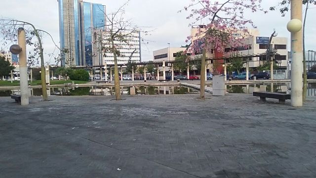 Fomento establece un plan especial de limpieza en la zona de Atalayas por la Bienvenida Universitaria - 2, Foto 2