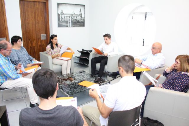 Los Grupos de Ciudadanos en el Mar Menor coordinan estrategias para impulsar la imagen de la laguna - 1, Foto 1