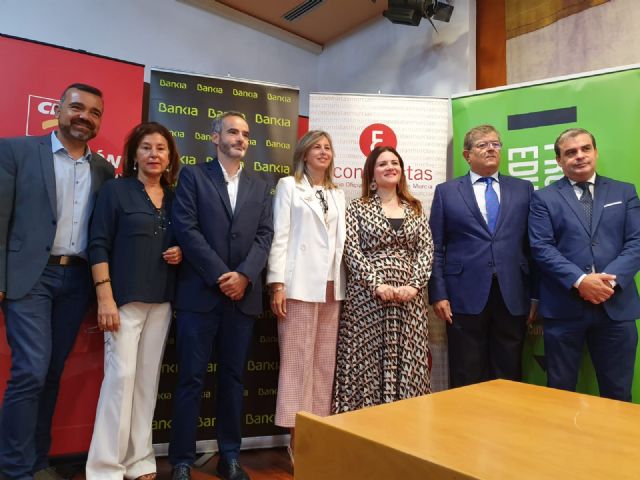 Arranca el ciclo de charlas de educación financiera organizado por Educación, Bankia y el Colegio de Economistas - 1, Foto 1