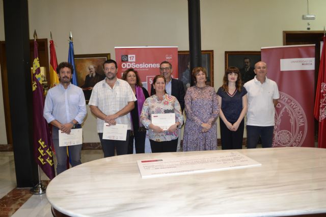 La UMU entrega el 'I Premio a la mejor tesis doctoral en materia de Igualdad de Género' a Sara Sánchez Peñas - 1, Foto 1