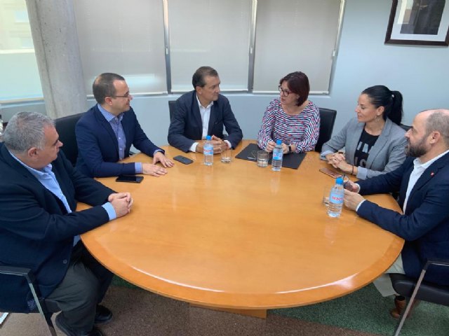 Los candidatos al Congreso por Ciudadanos mantienen una reunión de trabajo con la vicepresidenta y consejera Isabel Franco - 2, Foto 2