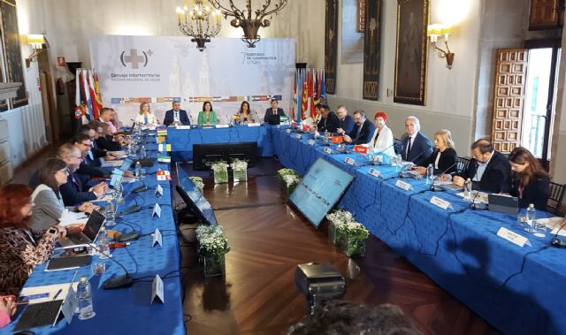 El consejero de Salud, Juan José Pedreño, asiste al Consejo Interterritorial de Salud celebrado en Galicia - 1, Foto 1