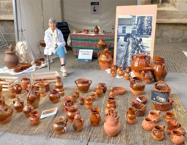 El Alfar Arias de Puertollano y el Centro Alfarero la Estación de Argamasilla de Calatrava participan en la I Feira de Olería Lugo Tradicional (FOLT) - 1, Foto 1