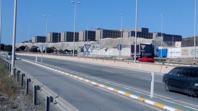 El Partido Cantonal reclama acceso peatonal y aparcamiento gratuito al Hospital Santa Lucía - 1, Foto 1