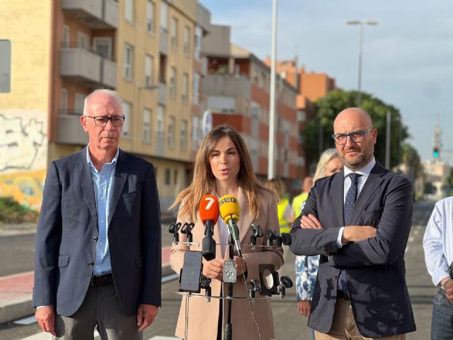 El Ayuntamiento abre al tráfico la Avenida Marina Española - 1, Foto 1