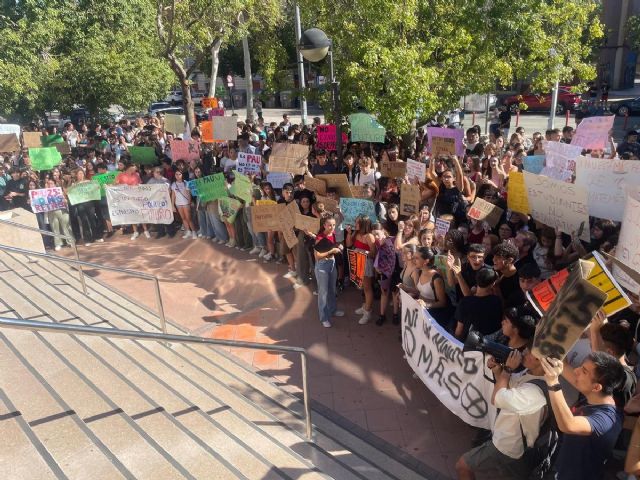 El PSOE de Lorca denuncia la irresponsabilidad y deslealtad del PP de López Miras con un millar de estudiantes lorquinos que aún no saben cómo será su examen de acceso a la universidad - 2, Foto 2