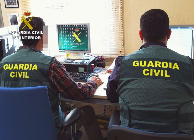 La Guardia Civil detiene a un empresario por emplear de forma irregular a un ciudadano extranjero en un establecimiento de estética de Mazarrón - 1, Foto 1