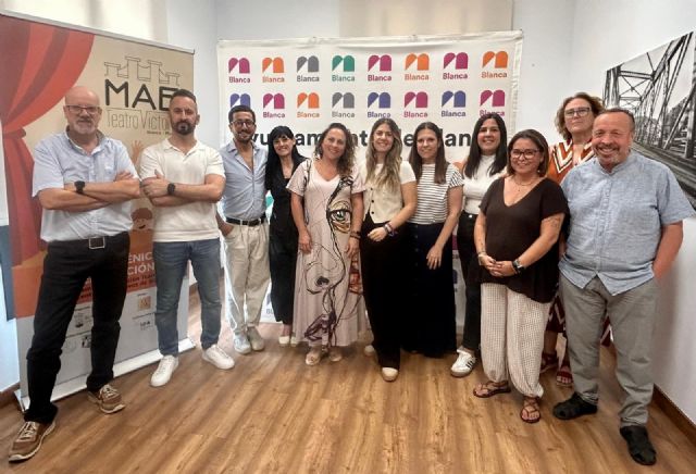 Los 1.200 alumnos de los centros educativos de Blanca podrán disfrutar este curso de teatro en inglés y de obras del circuito nacional de artes escénicas Los 1.200 alumnos de los centros educativos de Blanca podrán disfrutar este curso de teatro en inglés y de obras del circuito nacional de artes escénicas