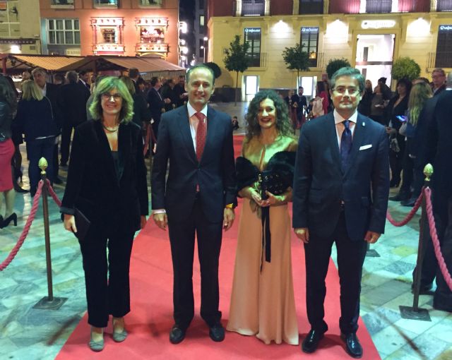 El consejero Javier Celdrán participa en la gala de entrega de los Premios Azahar de las Artes Escénicas de la Región - 1, Foto 1