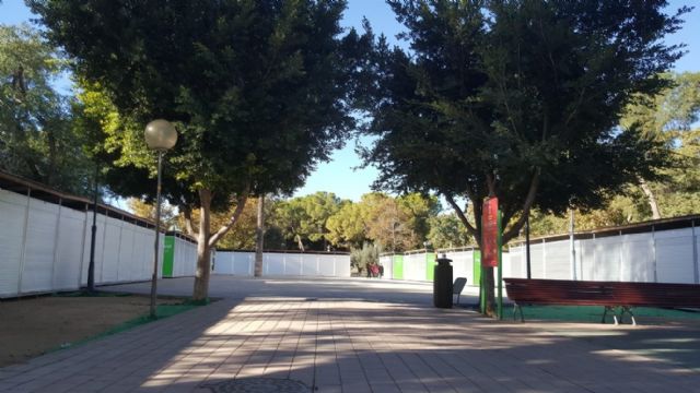 Cambiemos Murcia denuncia que aún no se han retirado las casetas de la Semana de la Ciencia y la Tecnología en el Malecón - 5, Foto 5