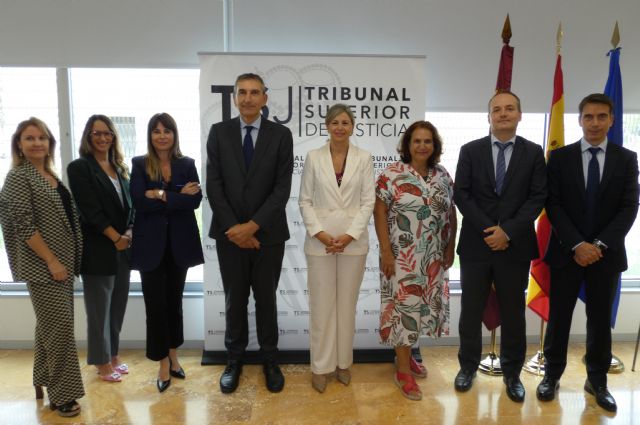 Las oficinas judiciales reciben el compromiso de CaixaBank para potenciar las conciliaciones en las reclamaciones de sus clientes en la Región de Murcia - 1, Foto 1