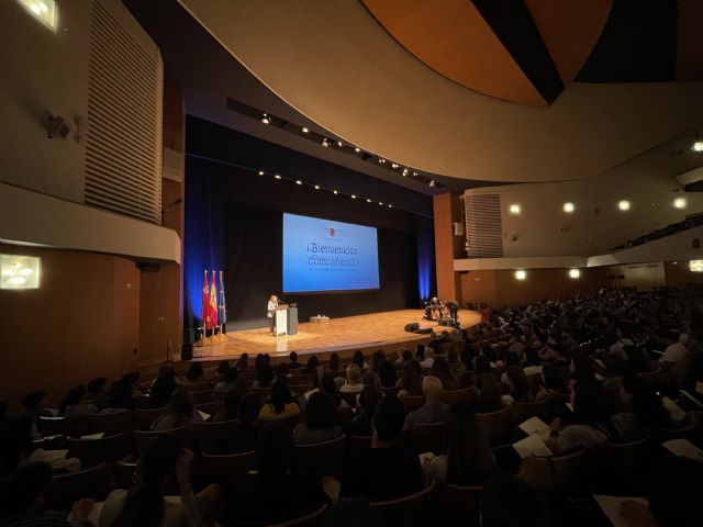 Educación celebra la recepción de los 905 docentes que se incorporan este curso - 1, Foto 1