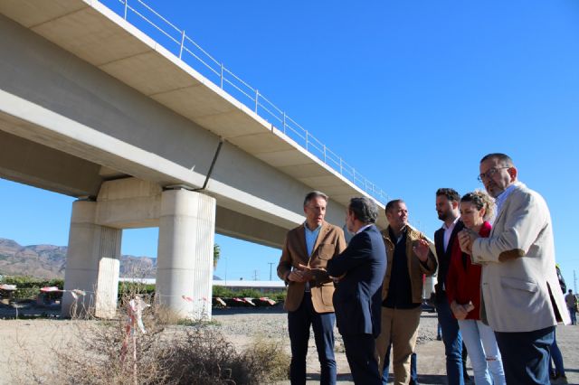 Fulgencio Gil Jódar: es irrenunciable que Lorca se convierta en estación referencial del Ave para toda la comarca. No podemos esperar al soterramiento - 1, Foto 1