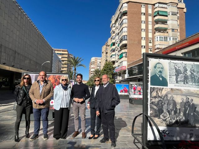 Cruz Roja muestra sus 150 años de historia en la Avenida Libertad - 1, Foto 1