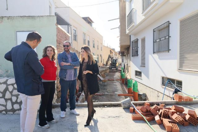 El Ayuntamiento invierte más de 47.000 euros en una nueva actuación para mejorar el entorno urbano del barrio de la Virgen de las Huertas - 5, Foto 5