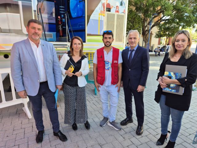 Más de 1.200 escolares de Primaria participan en una actividad educativa para promover la seguridad vial y la sostenibilidad - 2, Foto 2