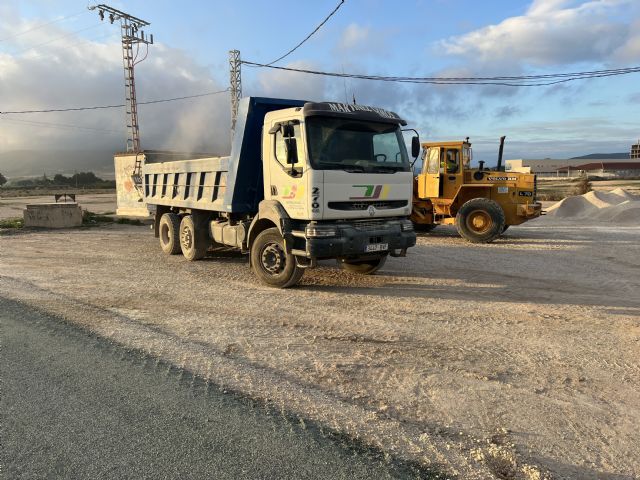 Continua el arreglo y asfaltado de caminos con las actuaciones y trabajos en el Camino de la Hoya - 3, Foto 3