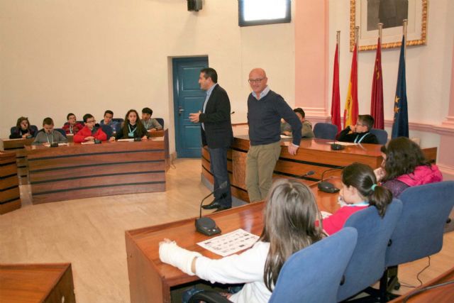 Miércoles habitual visita de alumnos al Ayuntamiento, atendidos por el Alcalde - 2, Foto 2