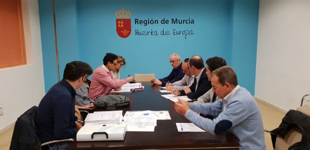 La Comisión Europea ratifica en la Región los efectos positivos en el medio ambiente de las inversiones y reestructuración de viñedos - 1, Foto 1