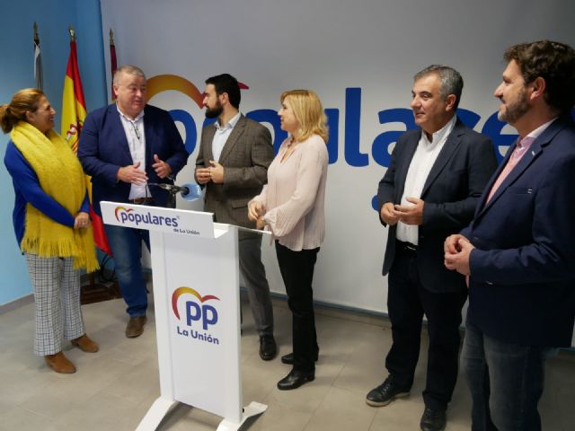 El PP denuncia que el Gobierno de Sánchez deja un AVE en la Región con servicios mínimos - 1, Foto 1