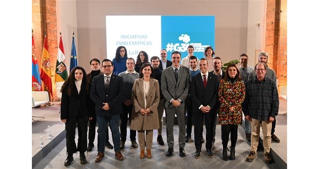 Pedro Sánchez subraya el valor de las iniciativas locales para reforzar la cohesión social y territorial a través del talento de los jóvenes - 1, Foto 1