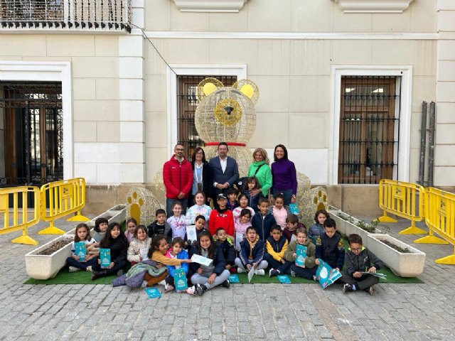 Las visitas al Ayuntamiento se suceden de forma semanal por parte de los escolares ciezanos - 1, Foto 1