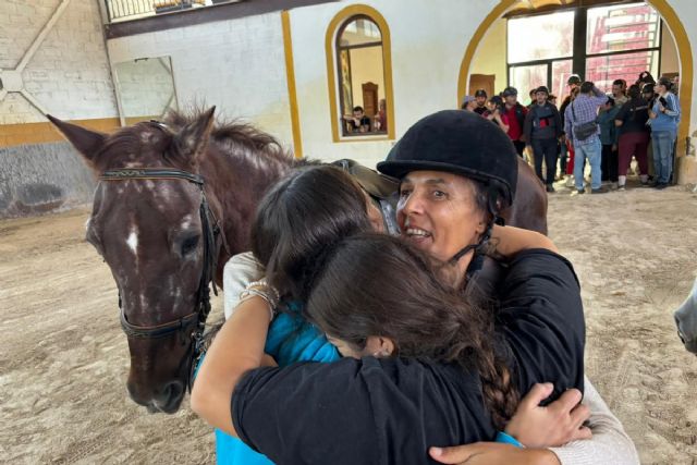 Más 150 personas con discapacidad participan en un taller de equinoterapia en Cuesta Blanca - 1, Foto 1