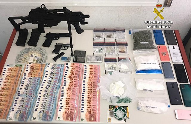 La Guardia Civil desarticula una organización criminal dedicada al tráfico de cocaína en Alicante y Murcia - 1, Foto 1