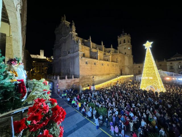 Rosa Mª Medina: Durante esta Navidad los lorquinos hemos podido disfrutar de un ambiente que no se recordaba - 3, Foto 3