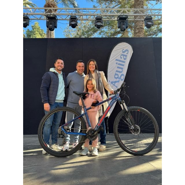 Águilas despertó con el pedaleo de los participantes en el Paseo Ciclista de Reyes - 1, Foto 1