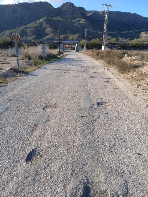 Agricultura invierte más de 100.000 euros en el arreglo y asfaltado del Camino de Las Encebras - 3, Foto 3