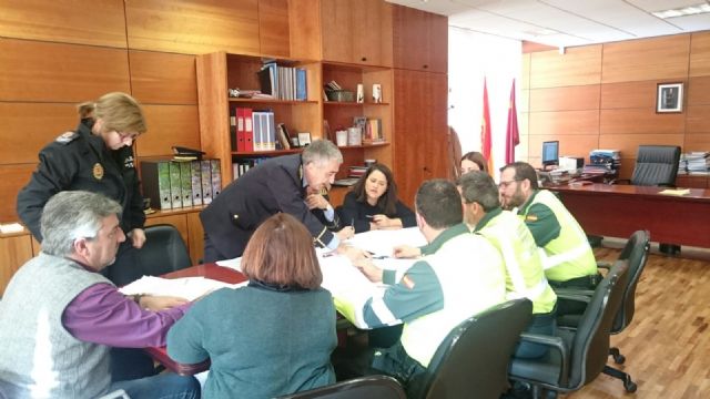 Un convenio mejorará la coordinación entre la Guardia Civil y Policía Local en la vigilancia de determinadas vías del municipio - 1, Foto 1