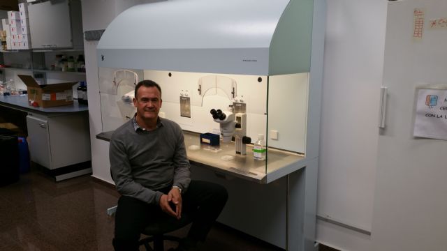 Manuel Avilés Sánchez, investigador de la UMU, colabora en el estudio de una proteína relacionada con la muerte embrionaria - 1, Foto 1