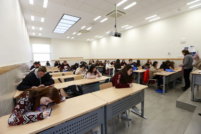 400 jóvenes participan en las Olimpiadas Científicas de la UCAM, que por primera vez cuenta con dos sedes - 2, Foto 2