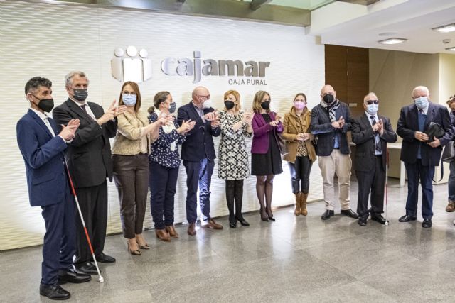 Isabel Franco participa en la presentación de un nuevo sistema de comunicación táctil para personas sordociegas de la ONCE - 1, Foto 1