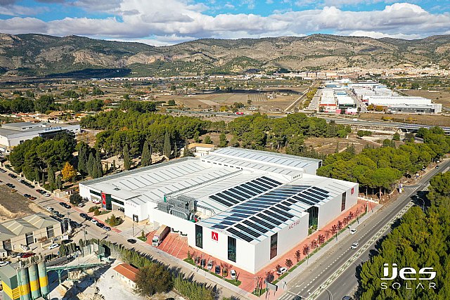 Ijes Solar lleva a cabo la nueva planta fotovoltaica de Actiu - 1, Foto 1