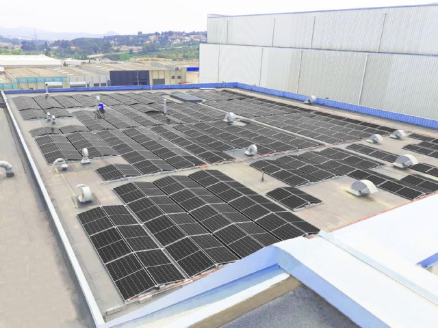 Instalacio´n placas solares SolarProfit-Kern Pharma - 1, Foto 1