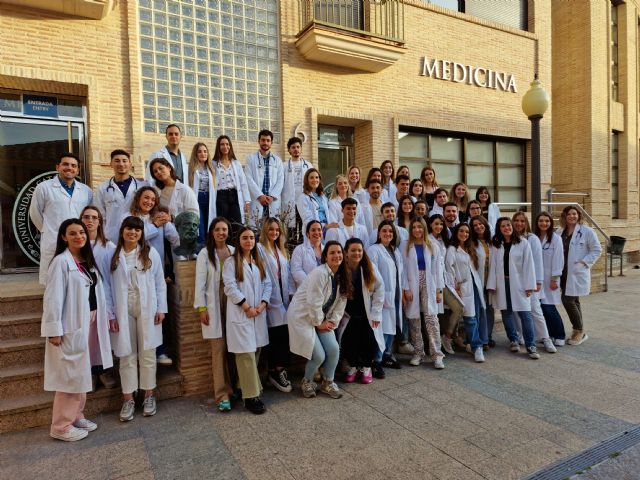 El 98% de los estudiantes de la UCAM aprueba el MIR - 1, Foto 1