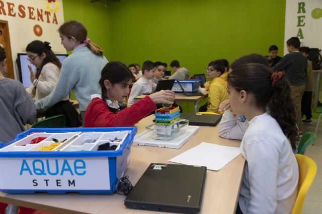 Más de mil niñas murcianas han participado en el programa educativo de Hidrogea para potenciar las vocaciones en carreras técnicas y científicas - 3, Foto 3