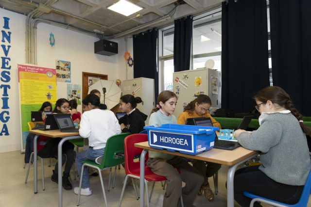 Más de mil niñas murcianas han participado en el programa educativo de Hidrogea para potenciar las vocaciones en carreras técnicas y científicas - 4, Foto 4