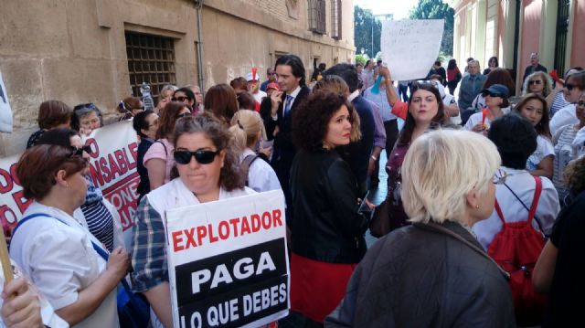 El PSOE exige a Ballesta menos fotos el 8 de marzo y más políticas de Igualdad todo el año - 2, Foto 2