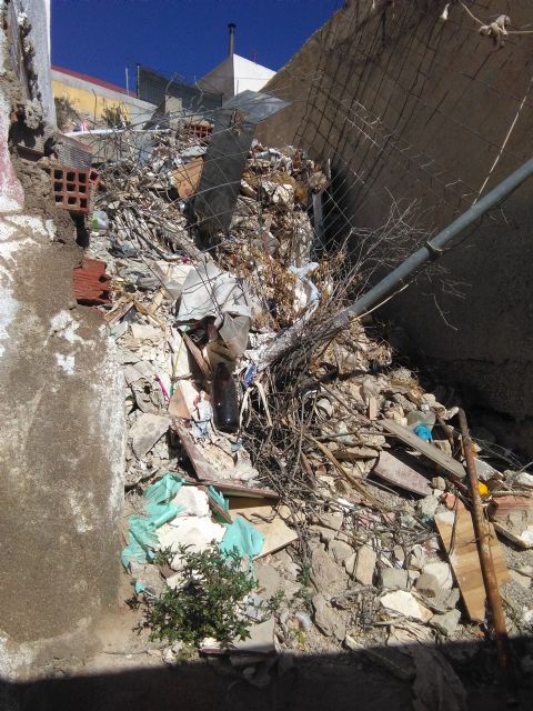 PSOE: Vamos a solucionar el abandono que sufren los vecinos del Calvario Viejo del Barrio de San Cristóbal - 3, Foto 3