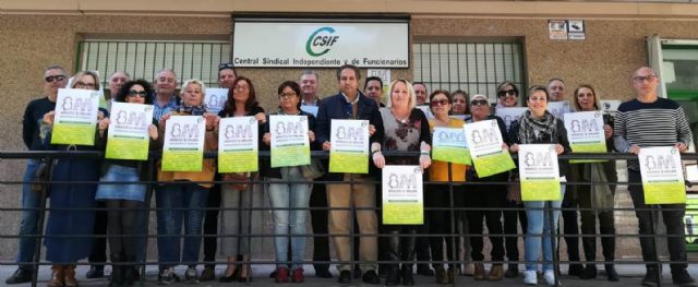 Afiliados y simpatizantes de CSIF se concentran para denunciar incumplimientos en materia de Igualdad - 1, Foto 1