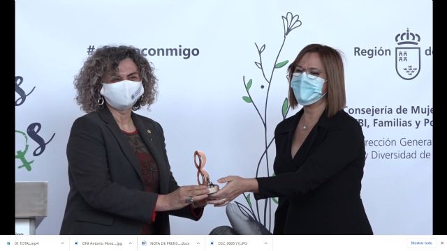 La UPCT se compromete con la igualdad efectiva y la rectora recibe el premio 8 de marzo - 1, Foto 1